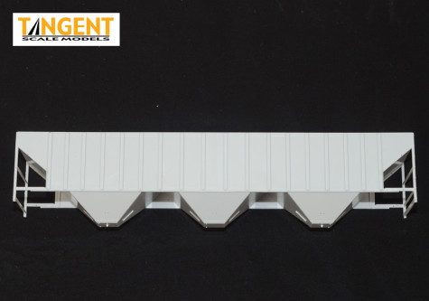 95005-01 Body Shell &ndash; PS-2CD 4750 No Roof Overhang and Open Side Holes