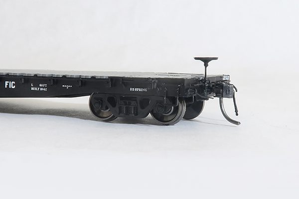 SOLD OUT: Northern Pacific (NP) "Original Black 1962" 60' GSC Flatcar - Image 4