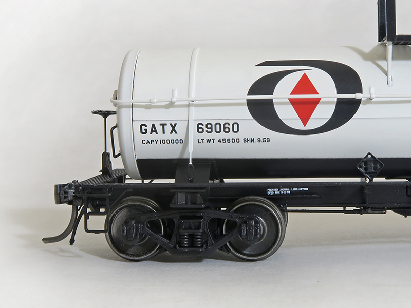 ACF Type 27 Riveted Tank Car Details about   InterMountain 66336-01 N Diamond Chemicals #31 