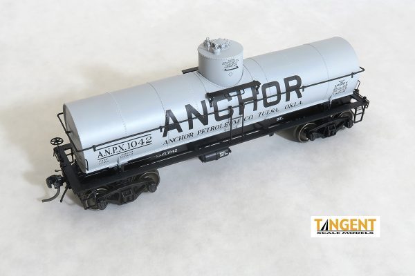 SOLD OUT: ANPX "Anchor Petroleum Company, Tulsa OKLA. 1948+" GA 1917-design 8000 Gal. Insulated Tank Car - Image 6