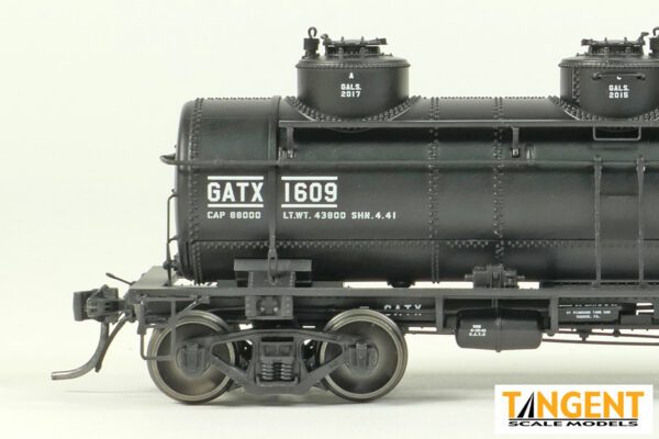 GATX "Black Lease" 1941+ GA 6,000 Gal 3-Compartment Tank Car - Image 5