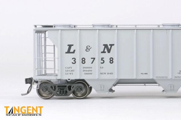 Louisville and Nashville (L&N) "Delivery Gray 10-1963" Pullman-Standard PS-2 2929CuFt Covered Hopper - Image 5
