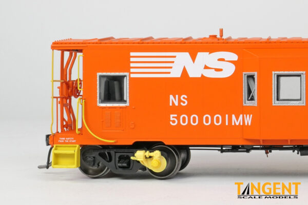 Norfolk Southern (NS) "MOW Ballast Train Service 1992" Southern Railway Gantt Manufacturing Company Bay Window Caboose - Image 5