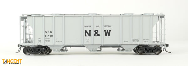Norfolk and Western (NW) "Delivery Gray HC13 5-1961" Pullman-Standard PS-2 3215CuFt Covered Hopper - Image 2
