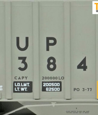 Union Pacific (UP) "CH-100-28" With Conspicuity PS4750 Covered Hopper - #73847